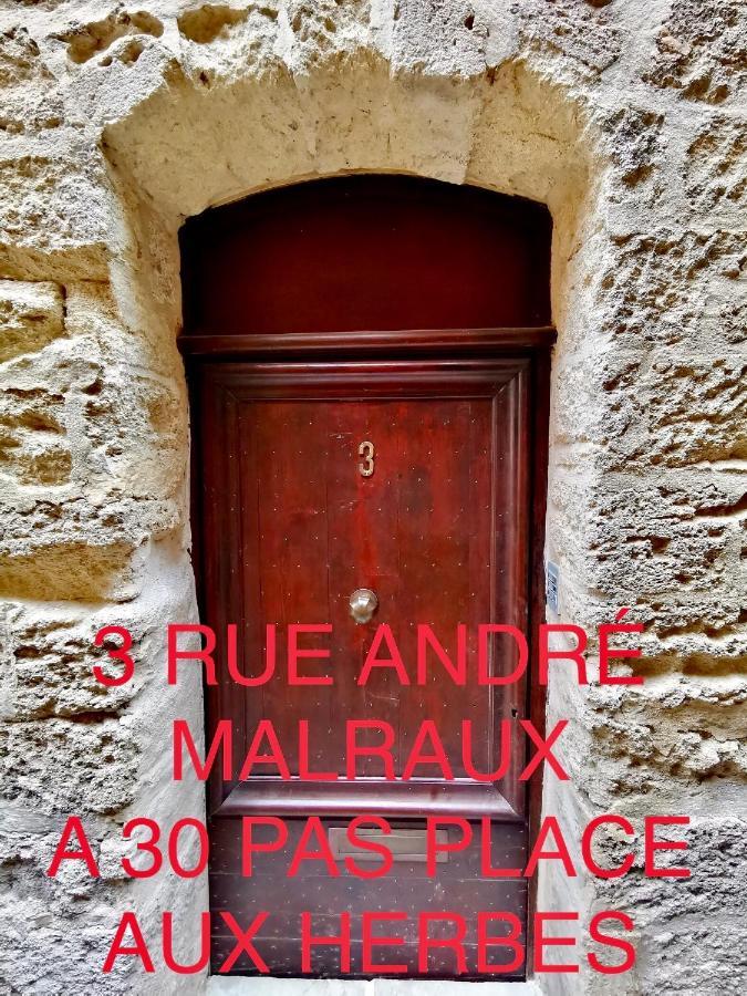 Appartement A 50 M De La Place Aux Herbes ユゼ エクステリア 写真