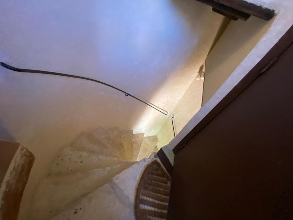 Appartement A 50 M De La Place Aux Herbes ユゼ エクステリア 写真