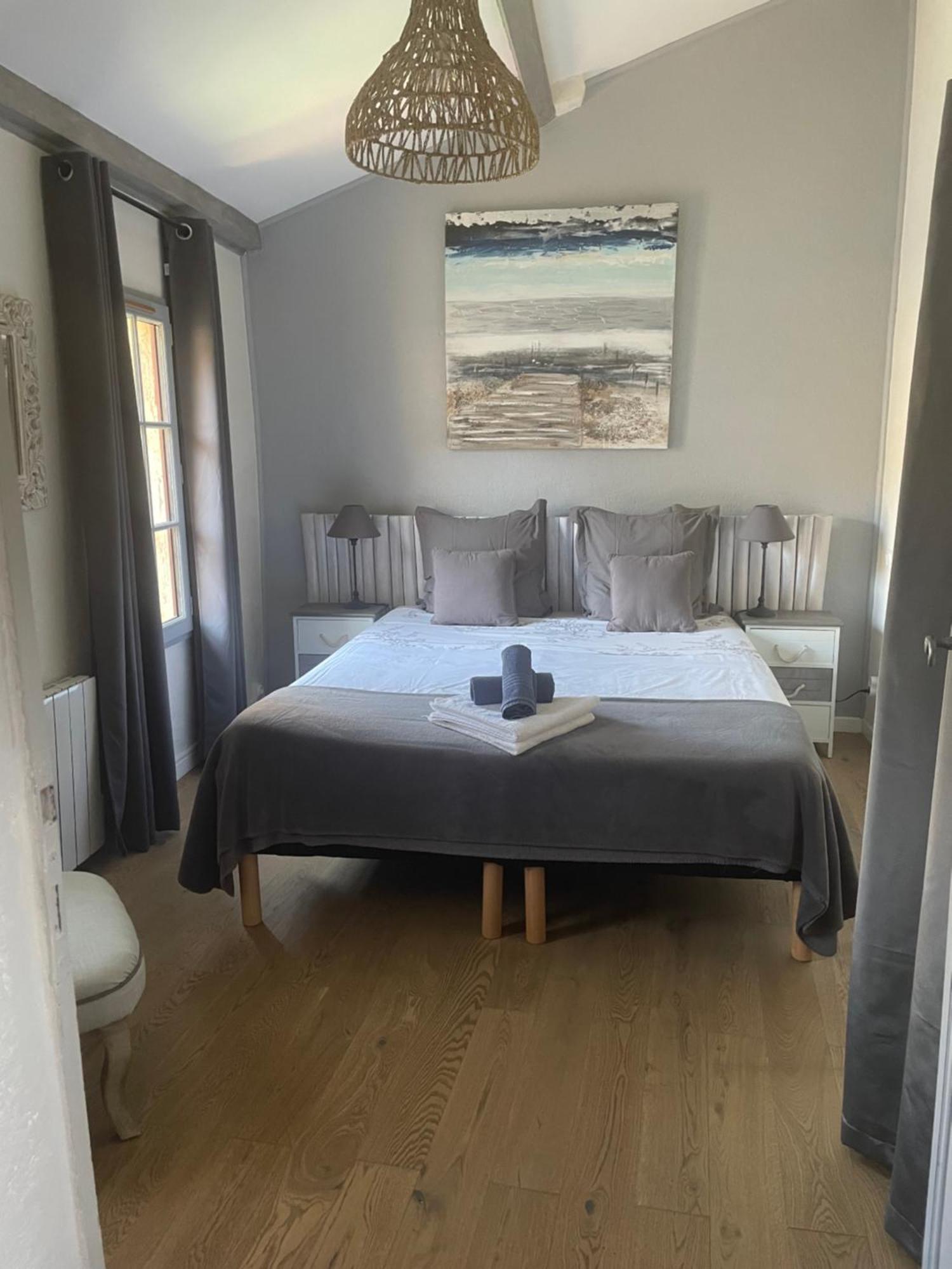 Appartement A 50 M De La Place Aux Herbes ユゼ エクステリア 写真
