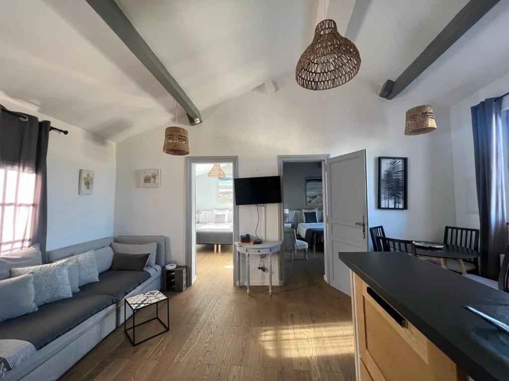 Appartement A 50 M De La Place Aux Herbes ユゼ エクステリア 写真